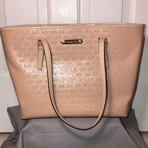 Michael Kors Jet Set Travel Tote